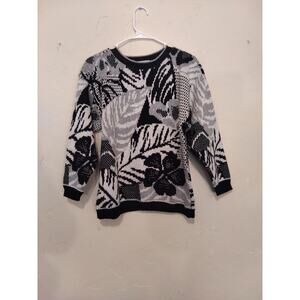 Arielle Vintage Black and White Sweater.
